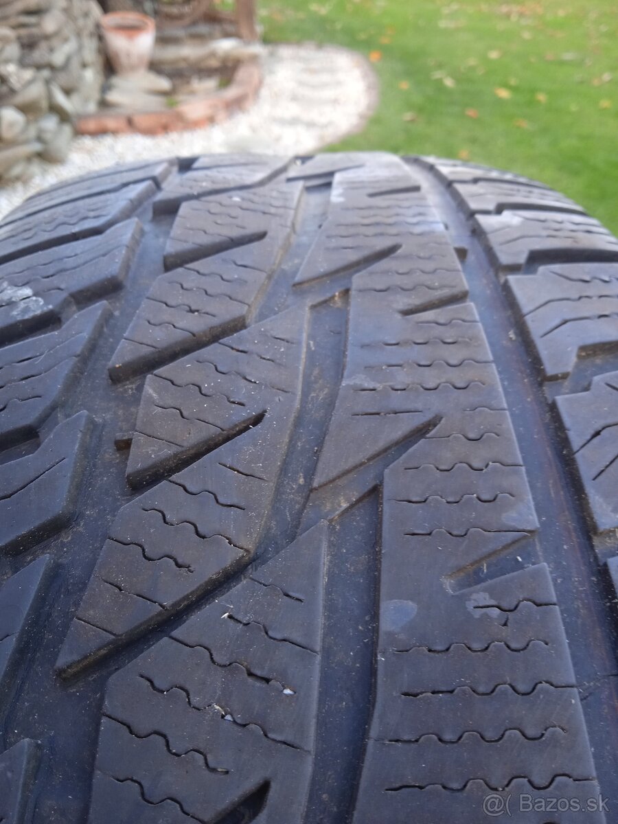Predám zimné pneumatiky značky Matador 225/65 R17