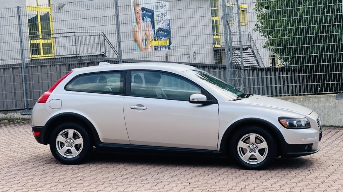 VOLVO C30 1.6D Kinetic, SK ŠPZ 12.mes.záruka, jazdené