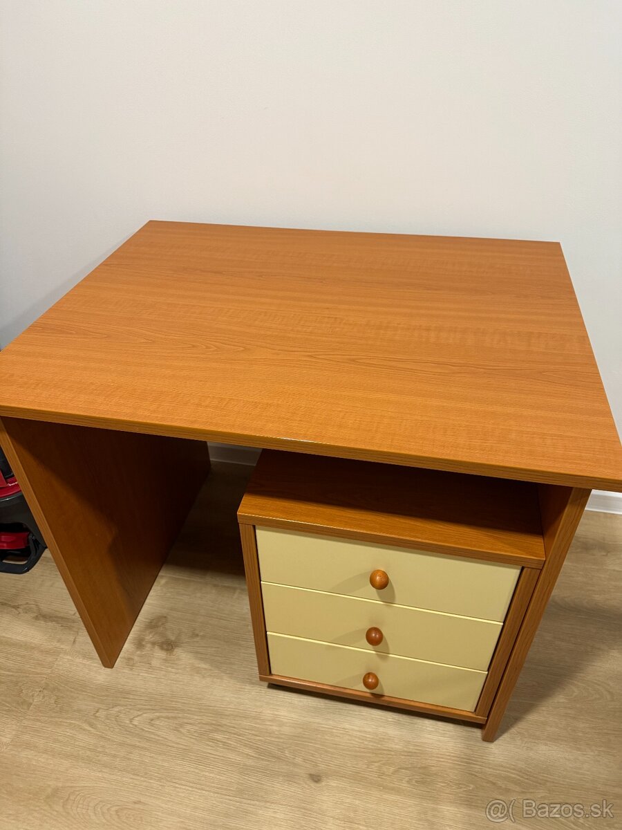 Retro písací stolík so skrinkou