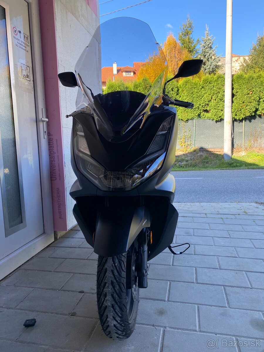 Honda PCX 125 Black