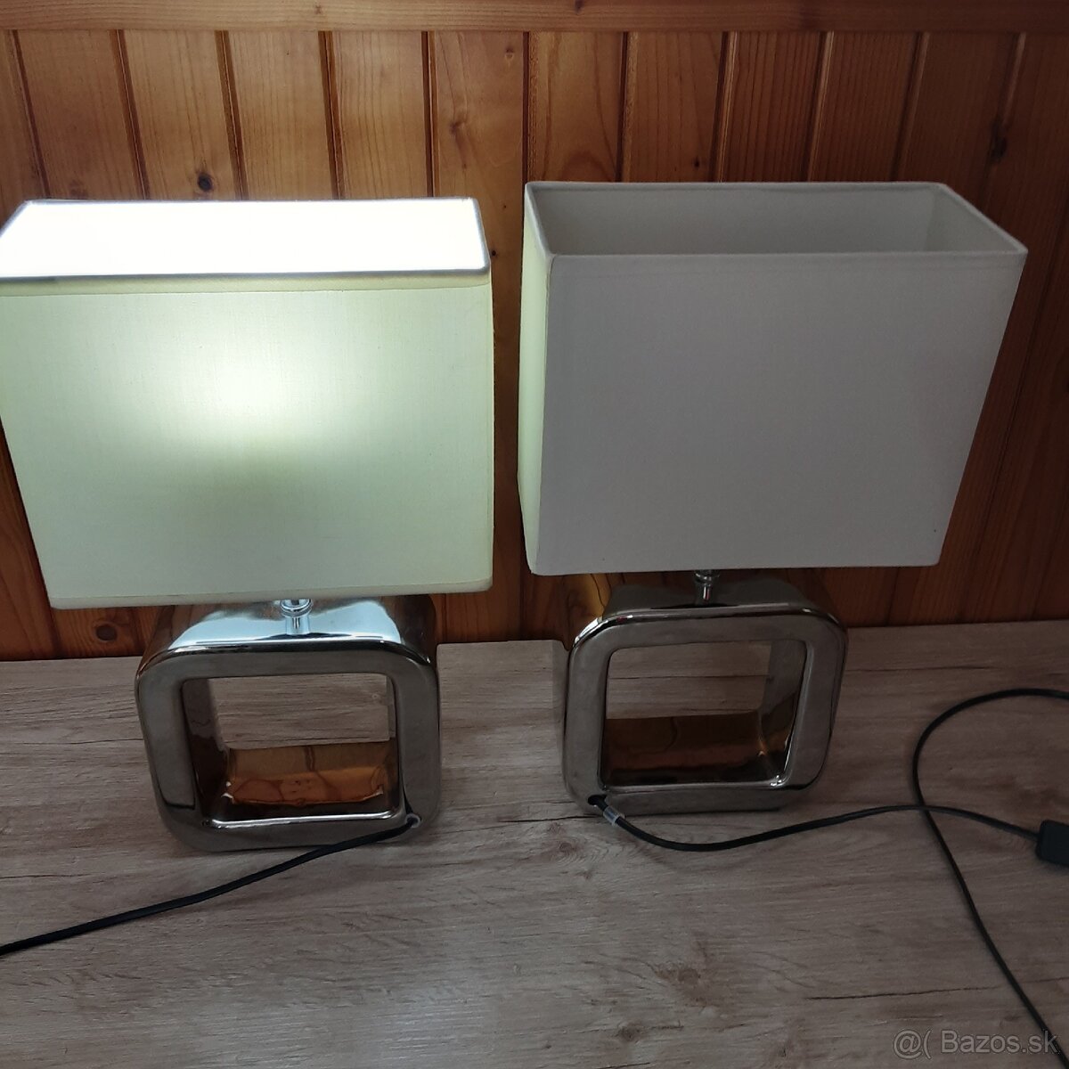 Nočné stolové lampy .