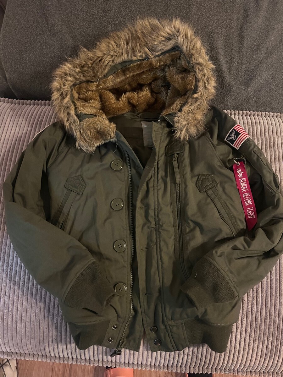 Zimná dámska bunda - Alpha Industries