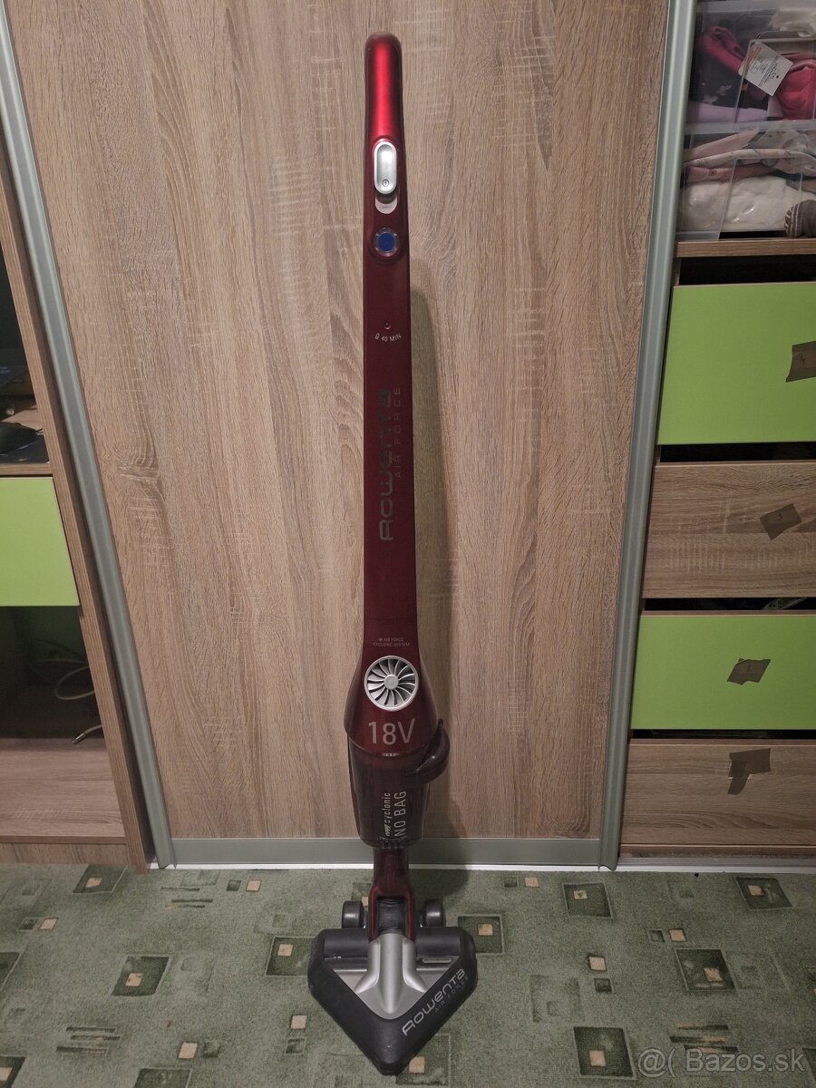 Tyčový vysávač Rowenta