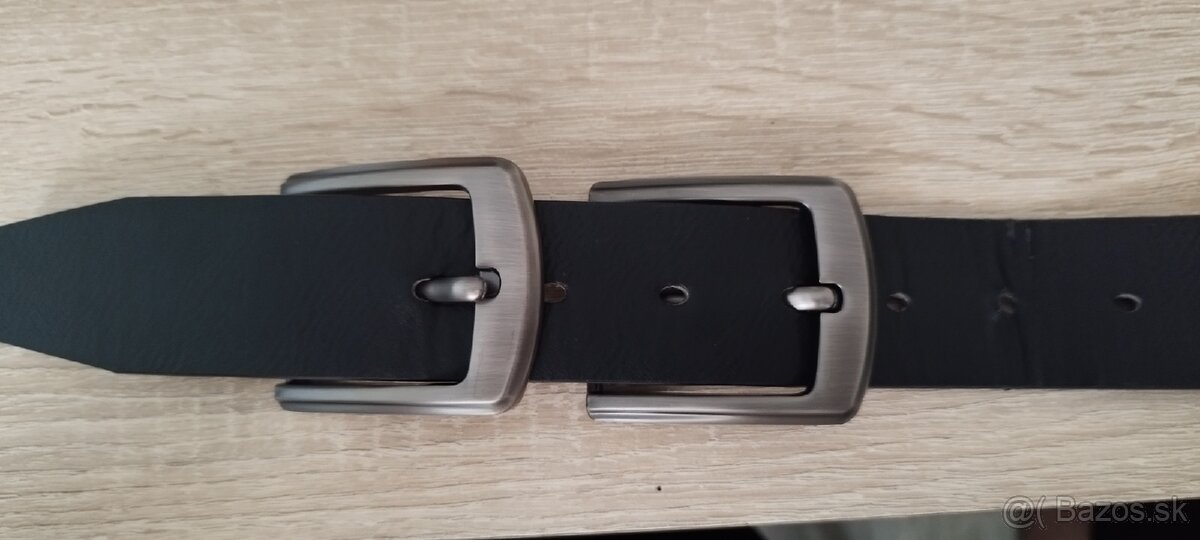 Kovové pracky na opasok