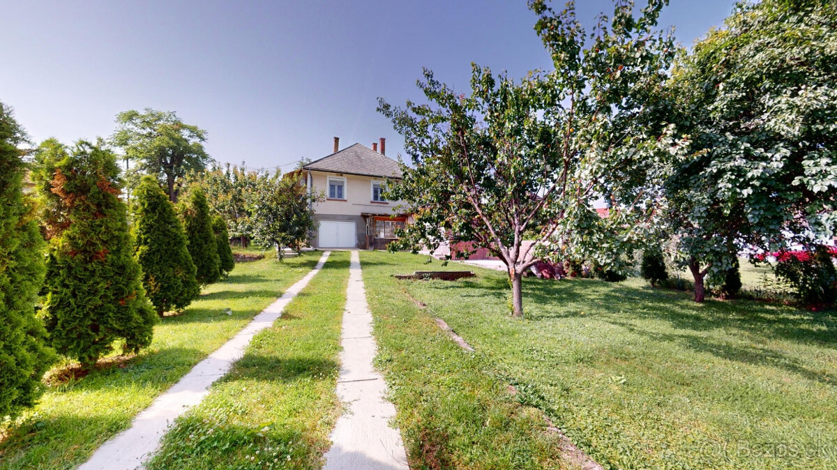 NAJKRAJŚÍ PANORAMATICKÝ DOM V MESTE GÖNC, MAĎARSKO