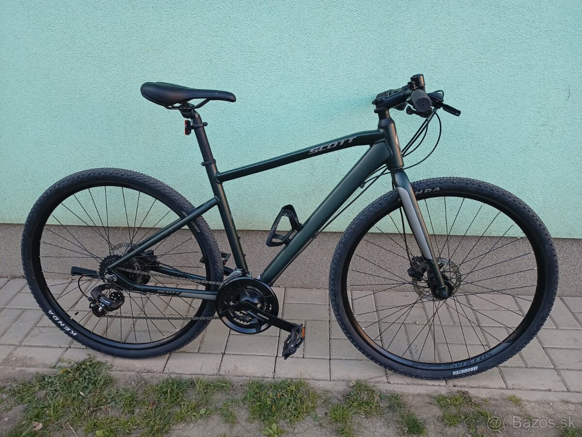 trekking / cross bicykel SCOTT s pevnou vidlicou