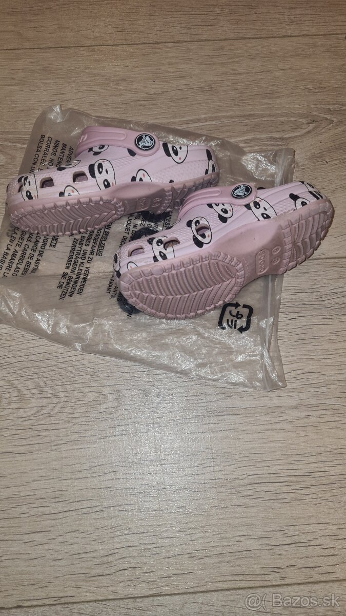 Crocs