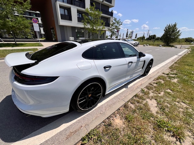Predaj PORSCHE Panamera v online aukcii - exkluzívna ponuka