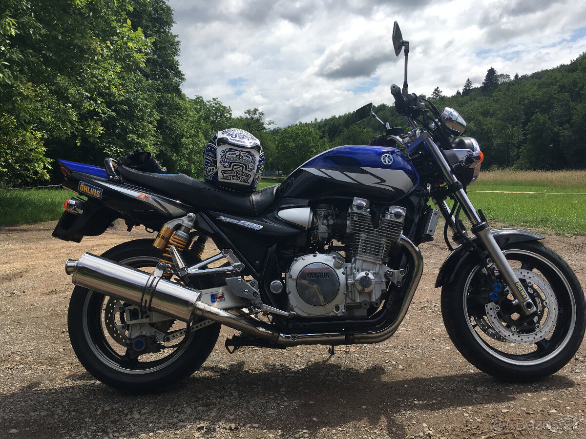 YAMAHA XJR 1300