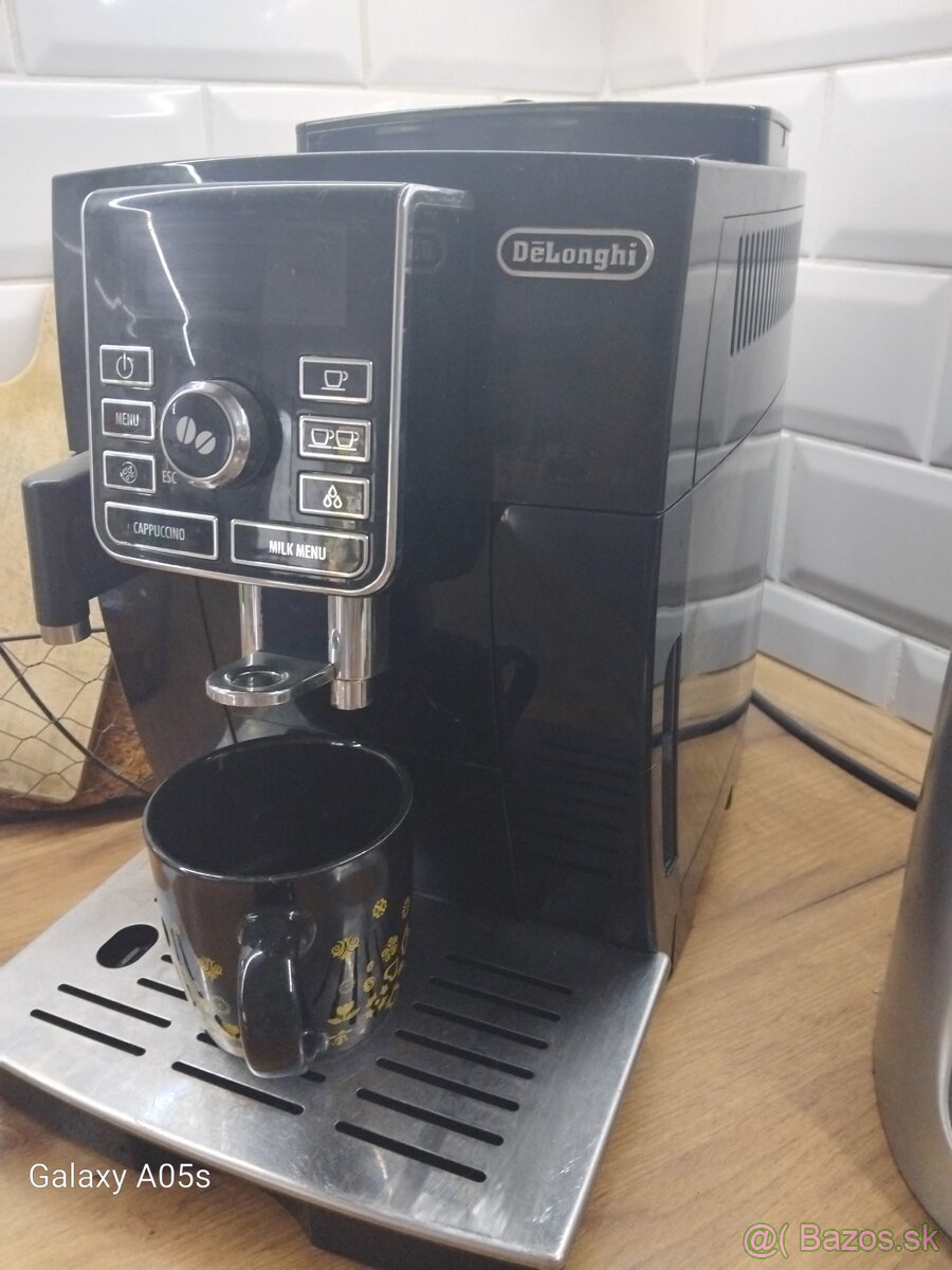 Kávovar Delonghi