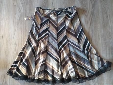 Nová elegantná dámska sukňa Esoline , náušnice zdarma