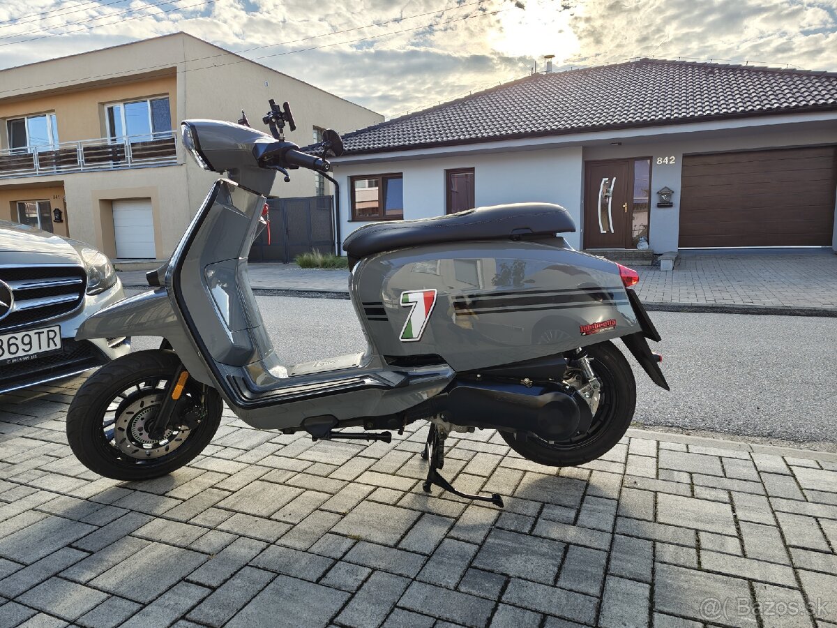 Lambretta V125 Special flex