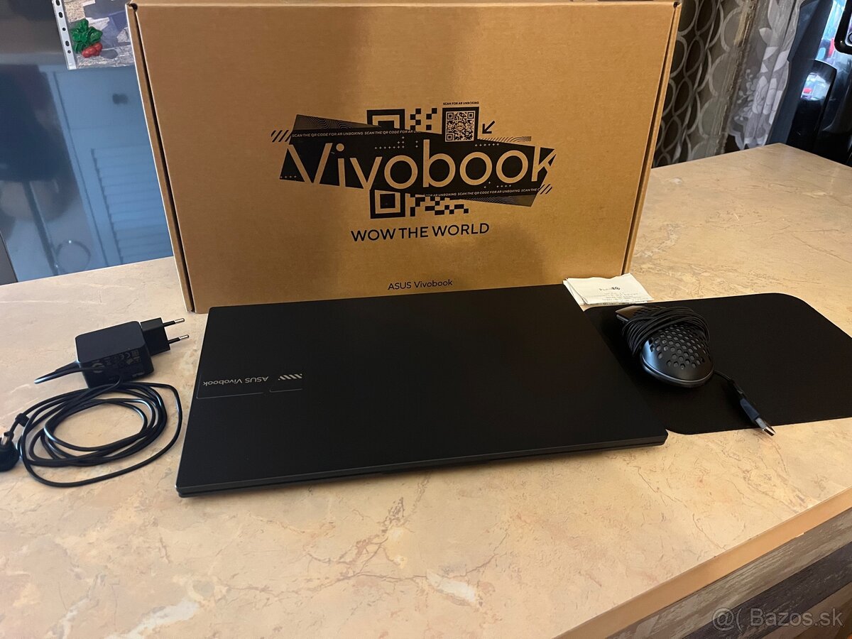 Asus Vivobook X1504V