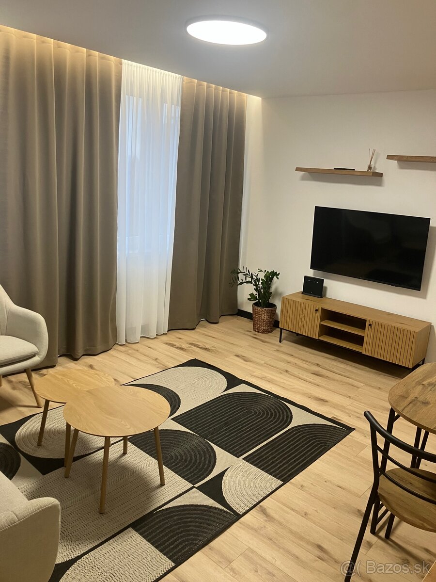 Prenájom 2-izbový byt