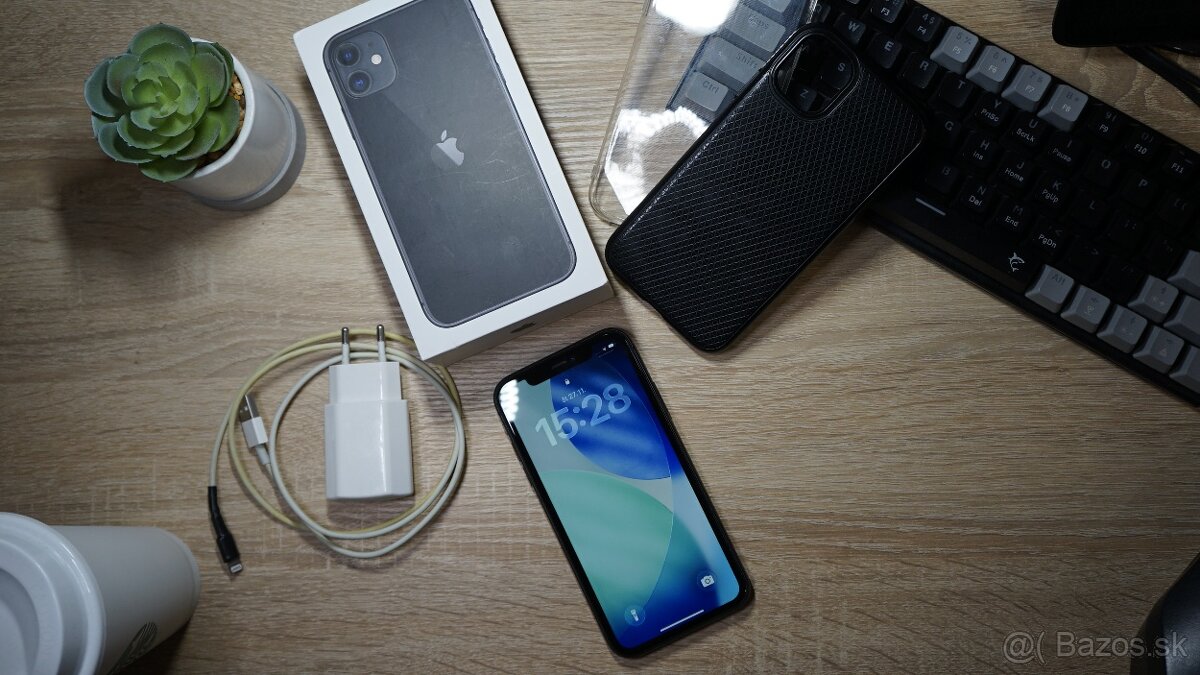 iPhone 11 64GB TOP STAV