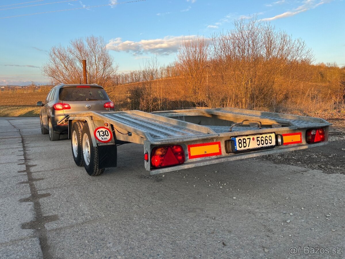Autopřepravník , plaťák, podval, 2700kg, 130 km/h