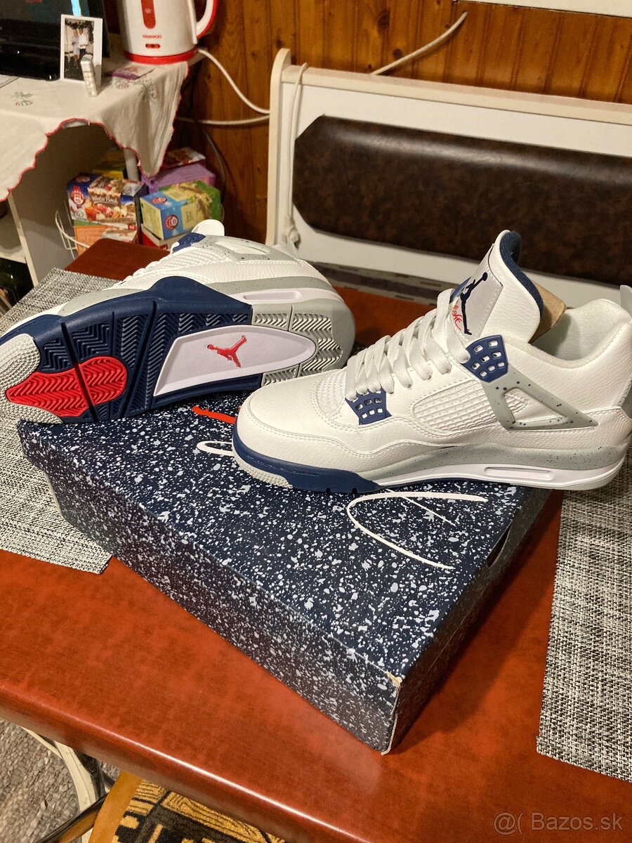 Nike Air Jordan 4 Midnight Navy