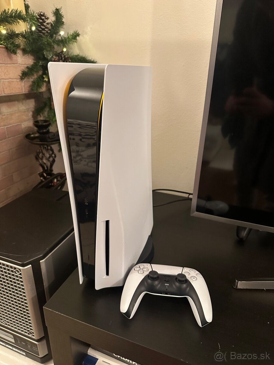 PlayStation 5 (PS5) s mechanikou – 825GB
