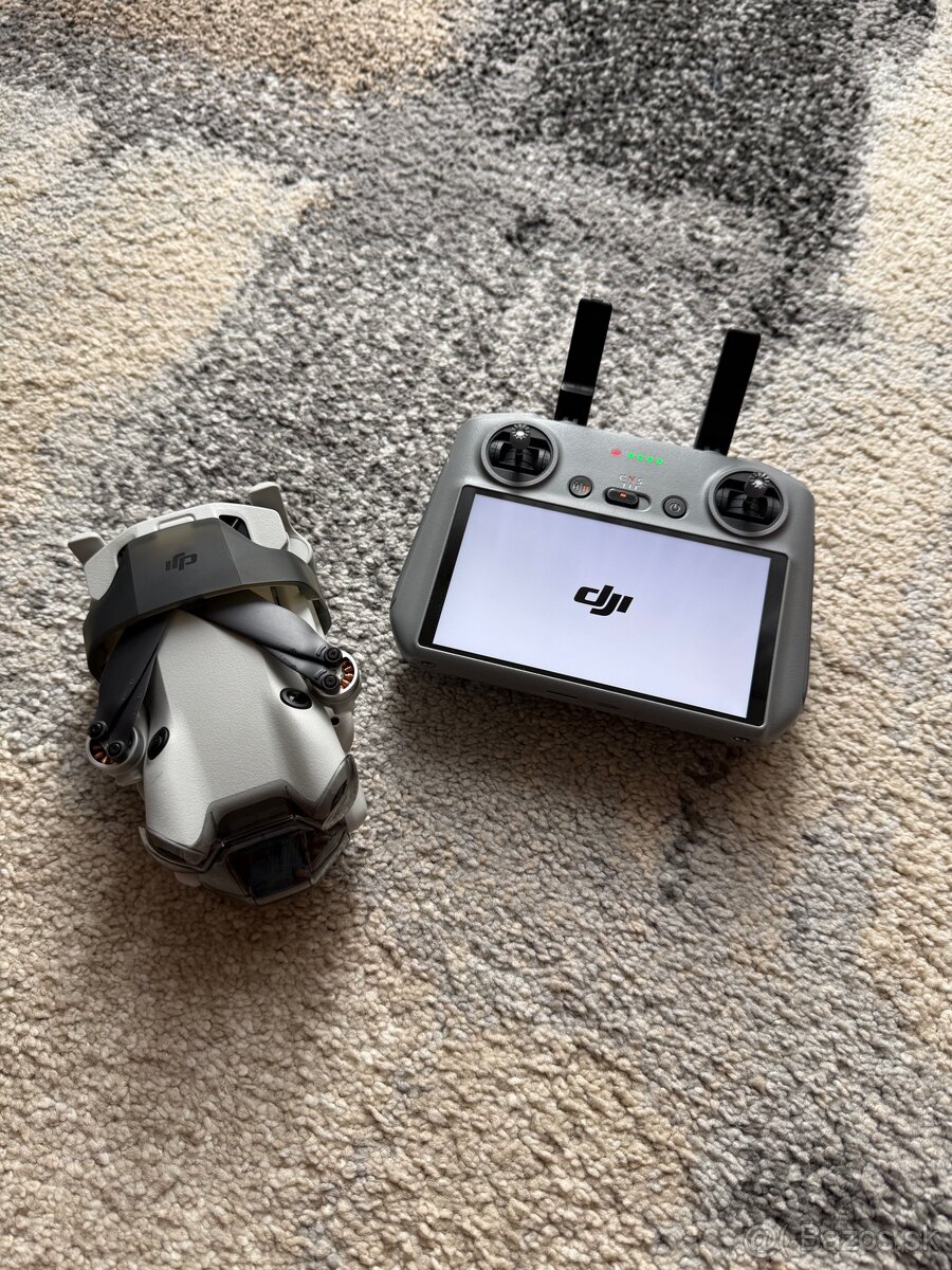 DJI Mini 4 Pro Fly More Combo + DJI RC 2 (V záruke do 2027)