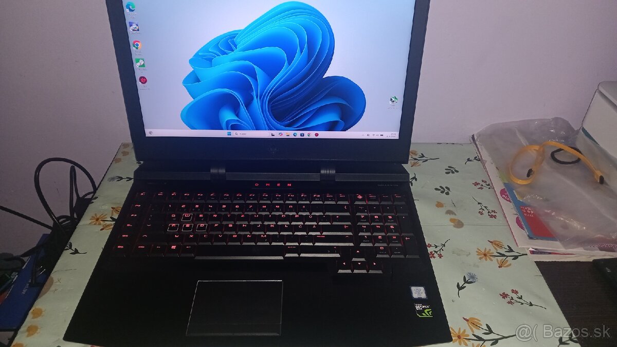 HP OMEN X 17