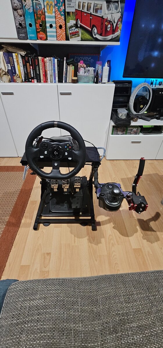 Logitech g920 (volant, pedále, riadiaca páka, ručná brzda