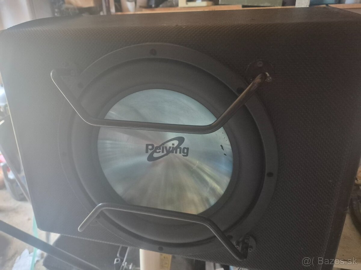 Subwoofer do auta