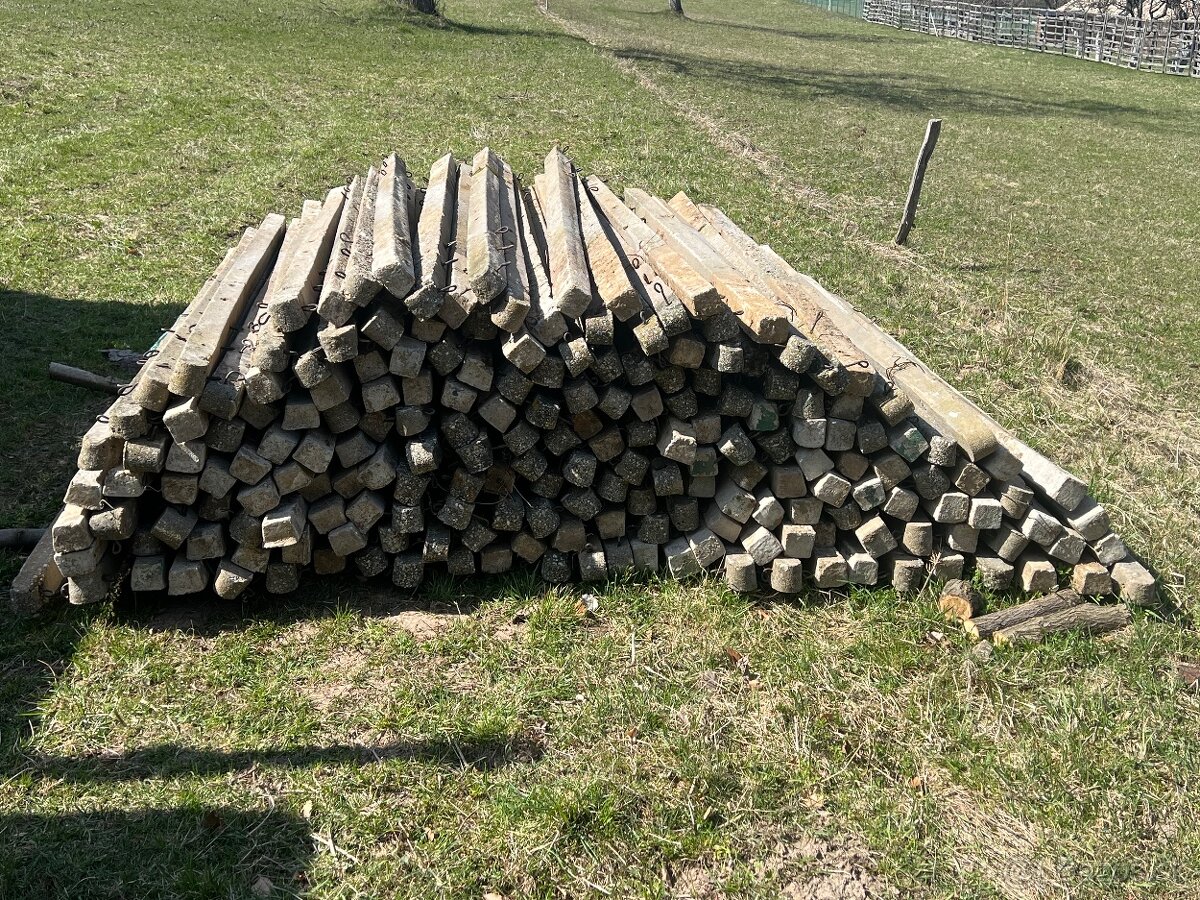 Betonove stlpiky