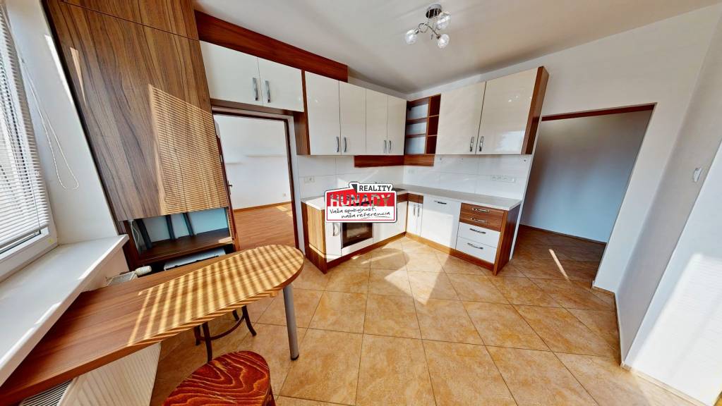 (66 m²) VÝMENA 2 - IZBOVÉHO BYTU ZA DOM + DOPLATOK