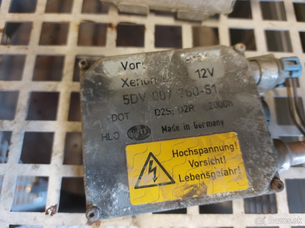 Riadiaca jednotka xenonu