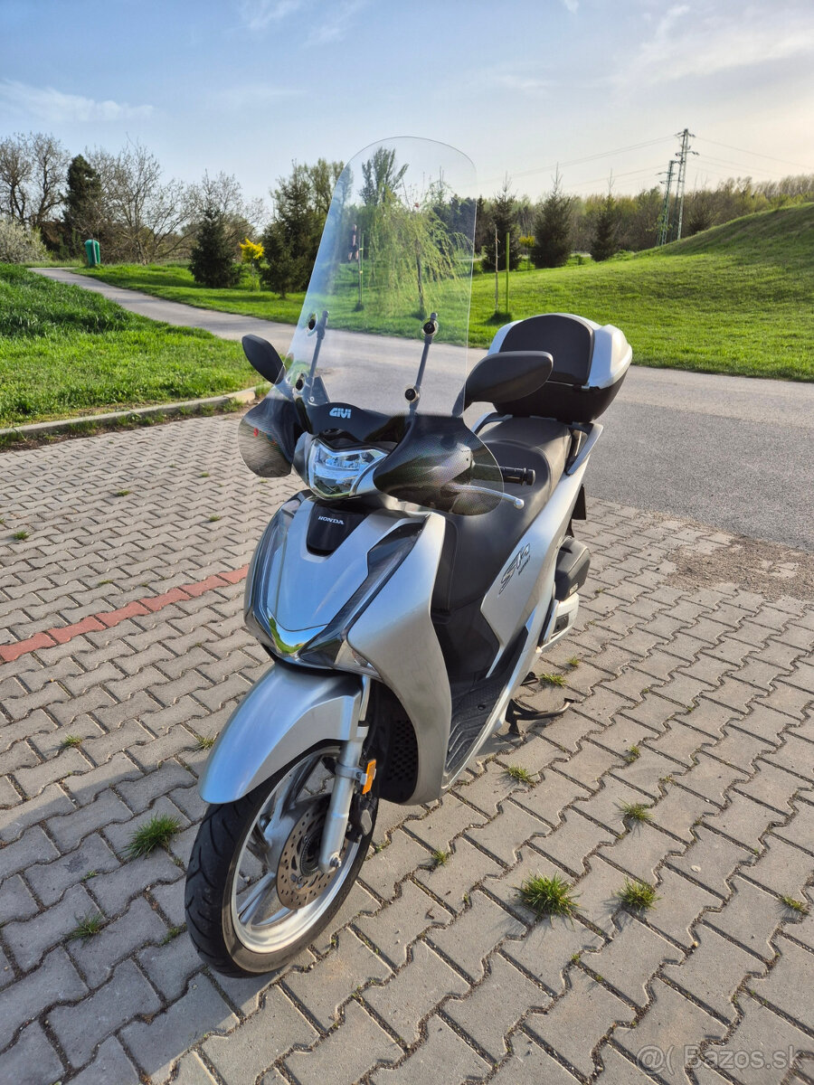 Predam skuter Honda SH 125 2018