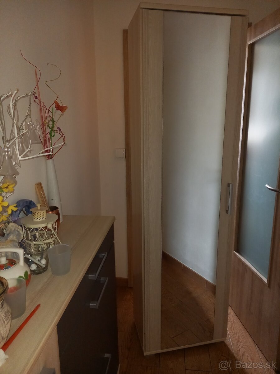 Predsieňová zostava