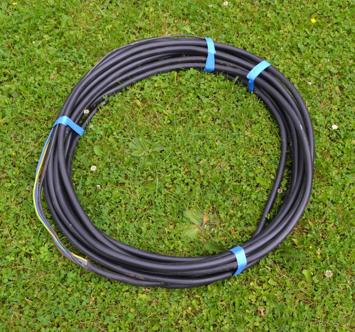Prívodný elektrický kábel 5x10