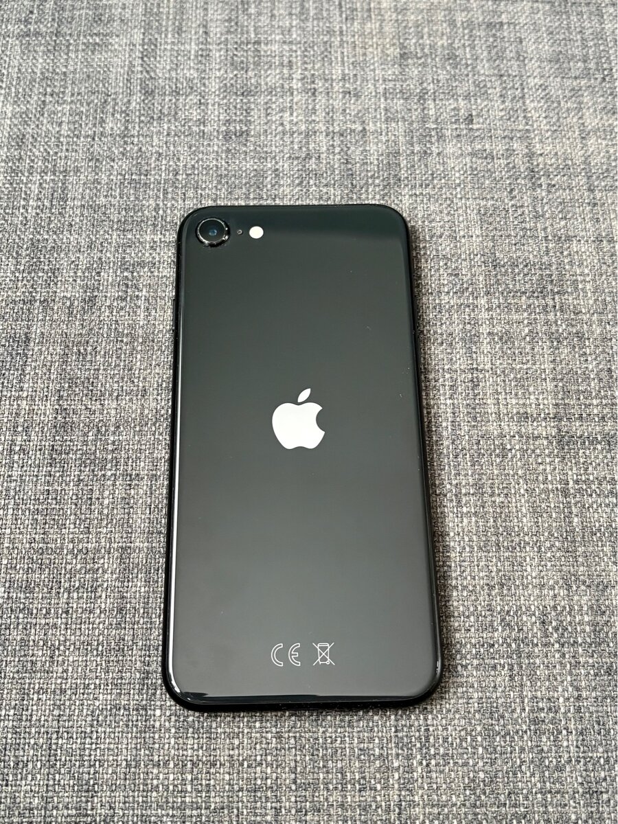 iPhone SE 2020 128GB - TOP stav