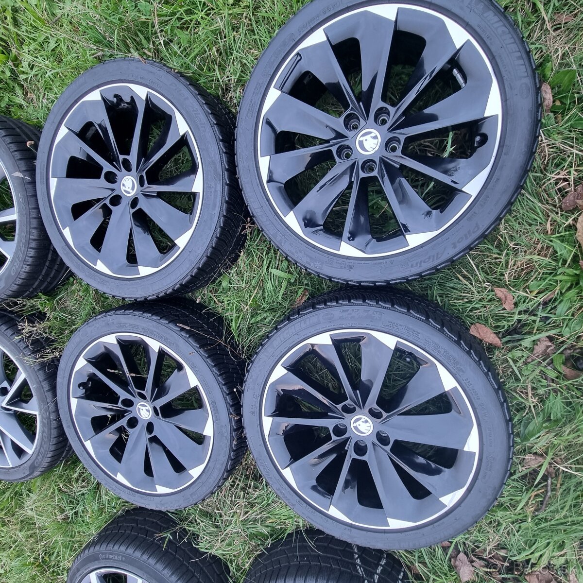 Supernova alu Superb III 235/40/19