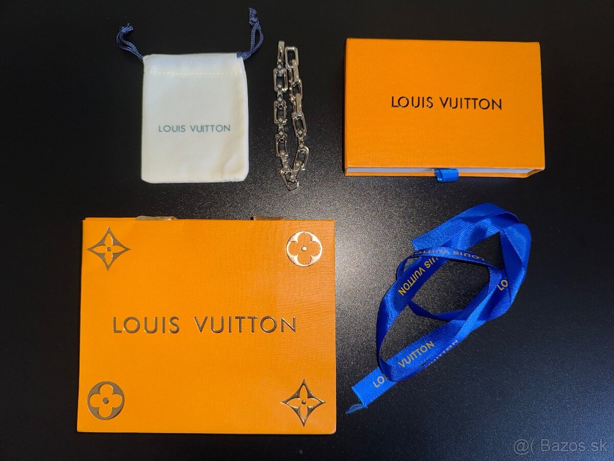 Louis Vuitton naramok