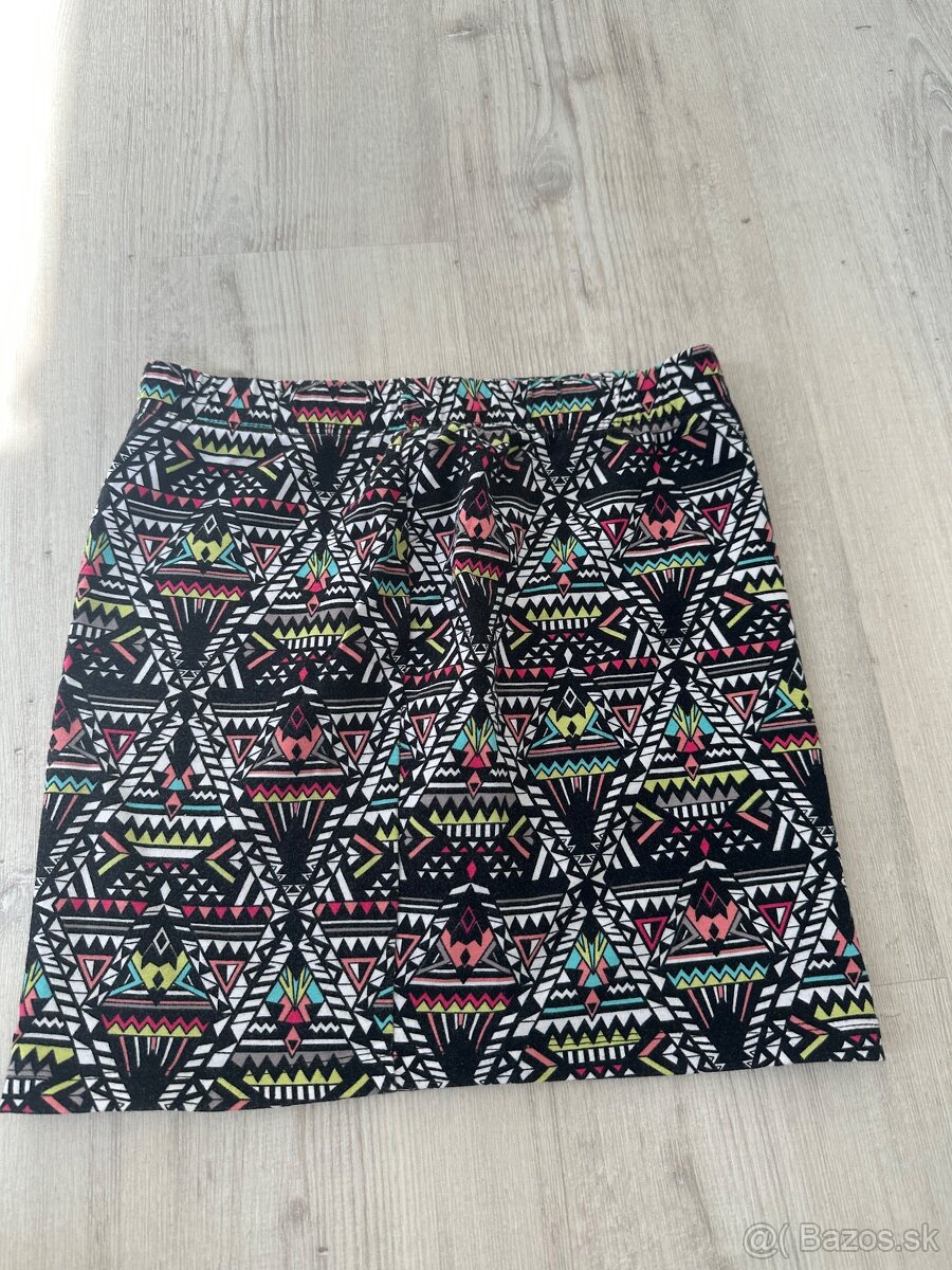 Farebná sukňa