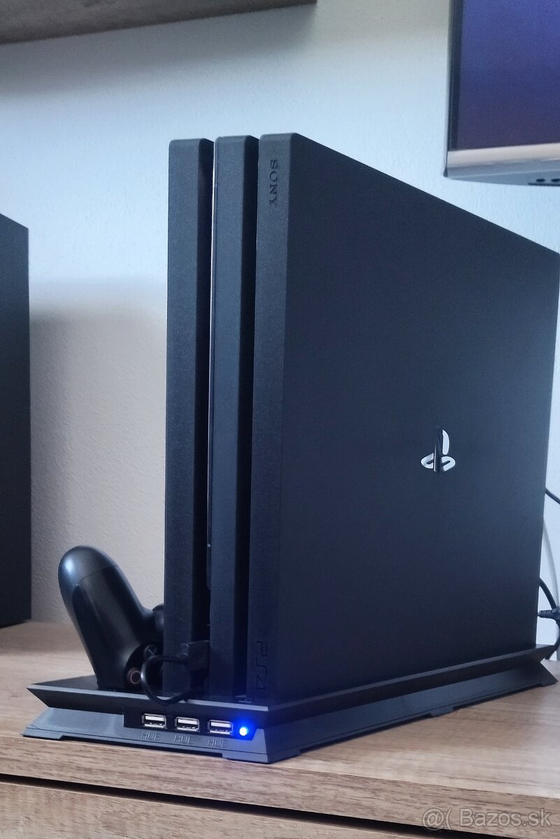 PS4 Pro 1T + Thrustmaster T80 Ferrari Edition