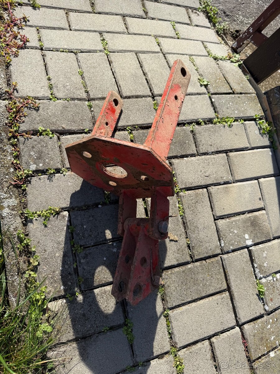 Záves na rotovátor za malotraktor