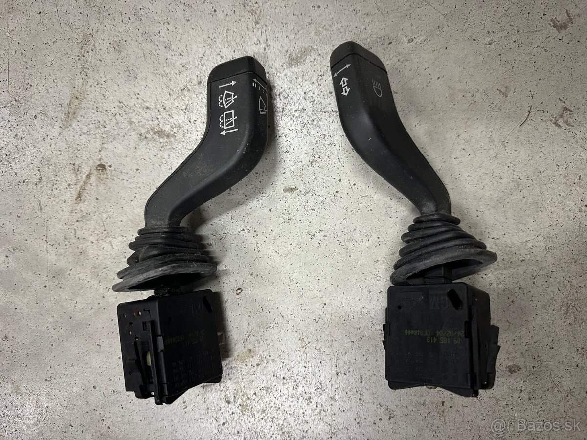 Opel páčky smeroviek/svetiel a stieračov.