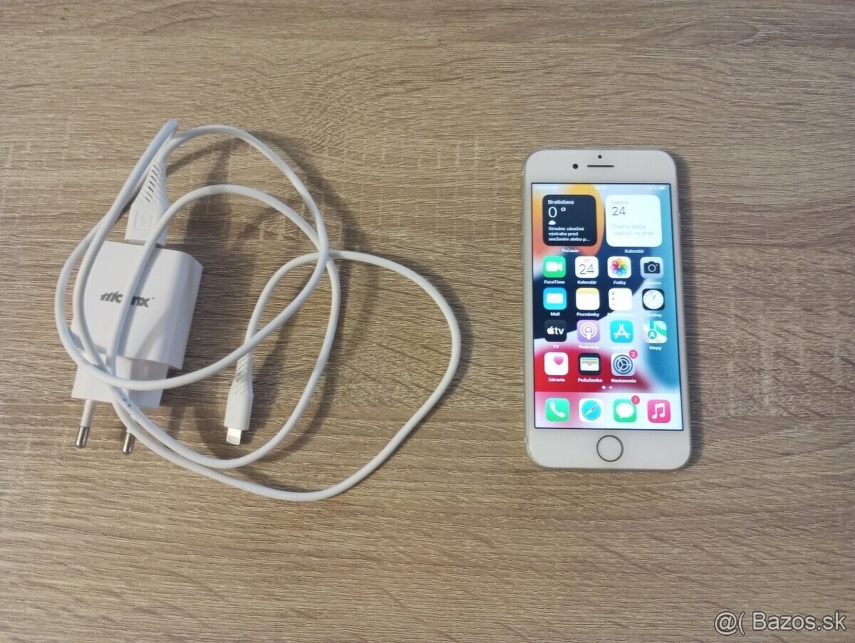 iPhone 7 / 128GB Biely Super stav