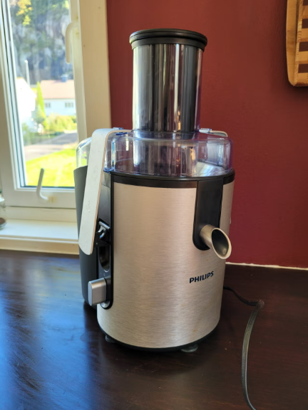 Odšťavovač Philips HR1861