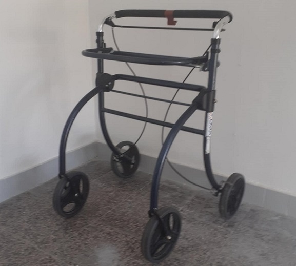 Pomocny vozik na chodenie