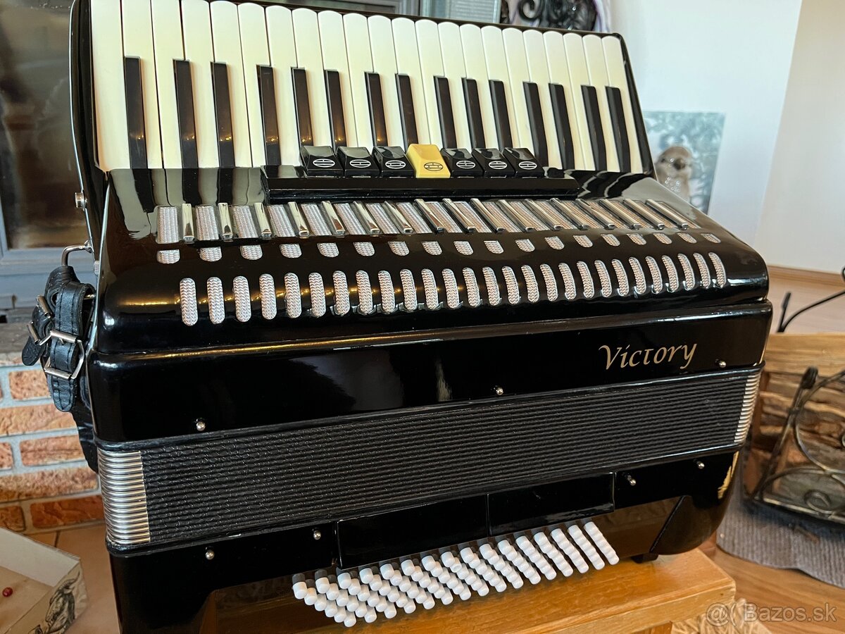 Akordeon Harmonika Victori 96bas