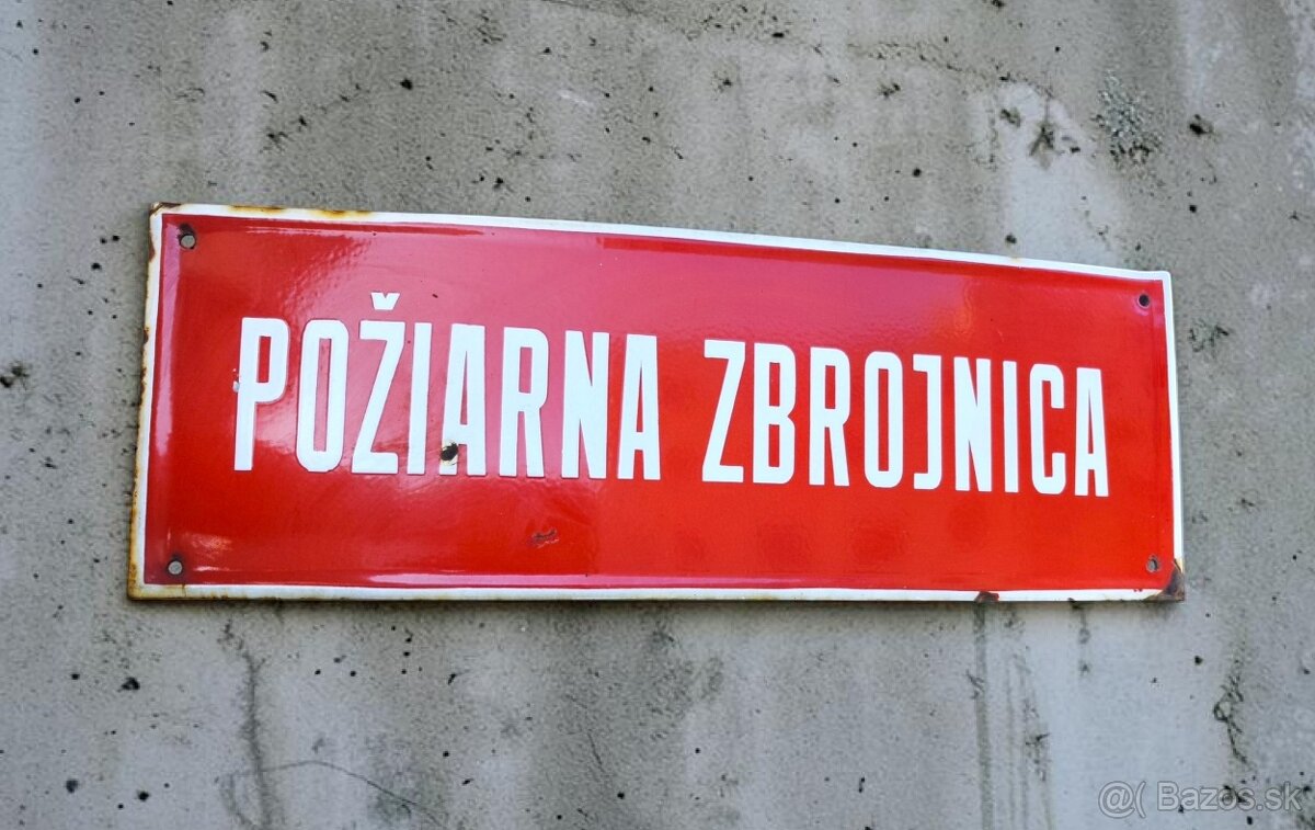 2 staré smaltované tabuľky