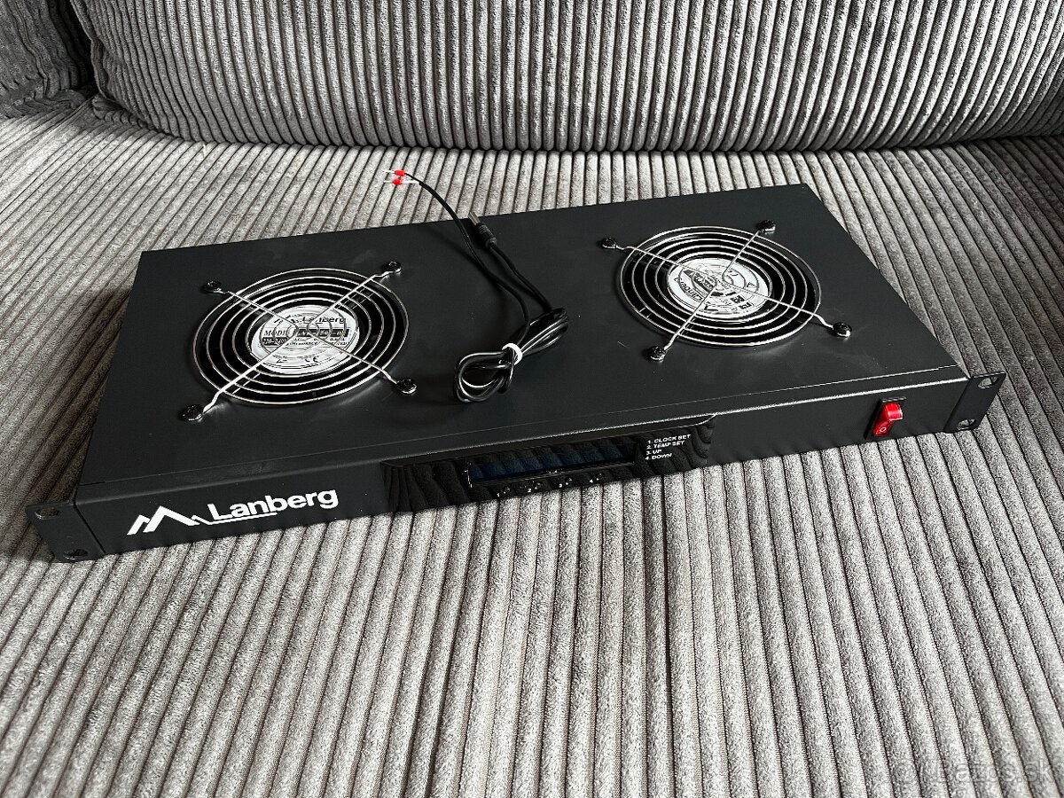 LANBERG Ventilačný panel pre server