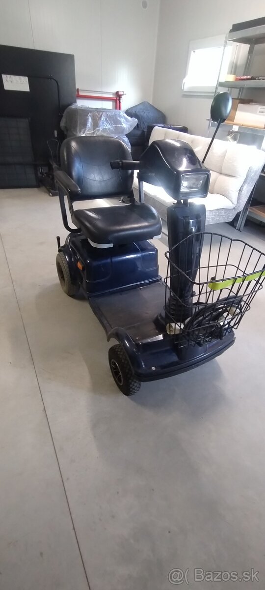 Elektrický invalidný vozík