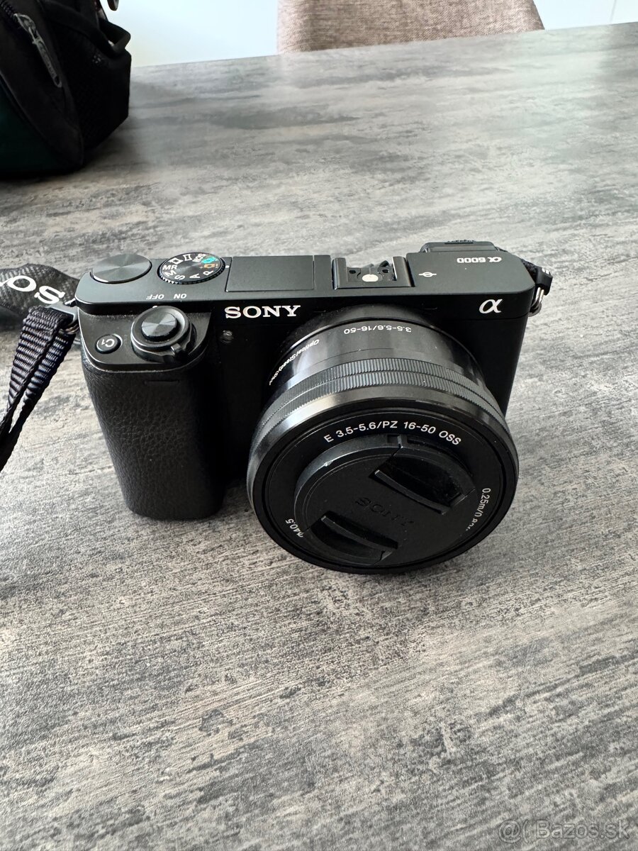 Sony A6000 + (16–50mm a 55–210mm), púzdro LowePro
