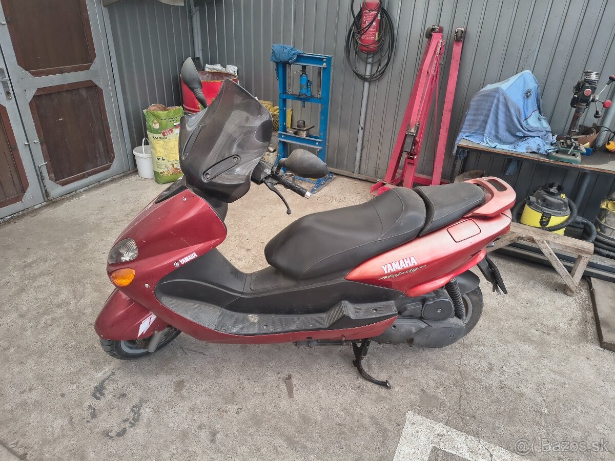 Yamaha majesty 125