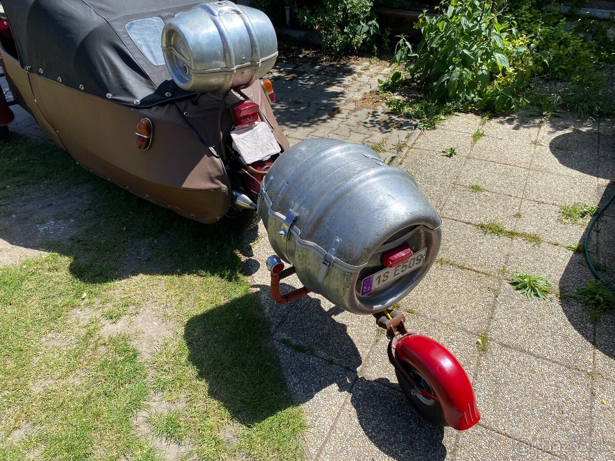 Přívěsný vozík pav 41 soudek, velorex