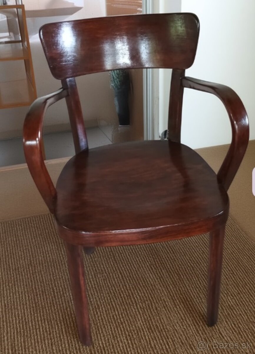 thonet pevné kreslo